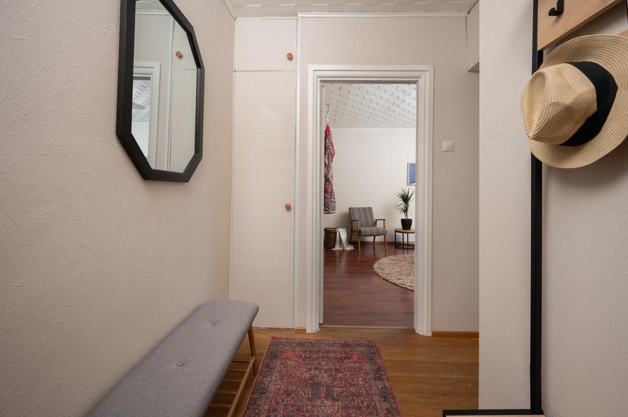 Cozy With Self Check-in & Free Parking Parnu